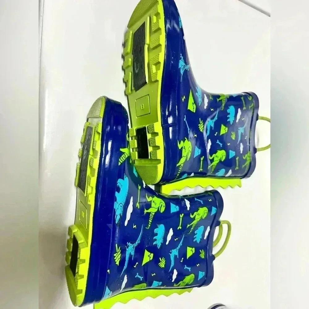 Dinesours kids rain boots size 13 New perfect for outdoor , gardening etc